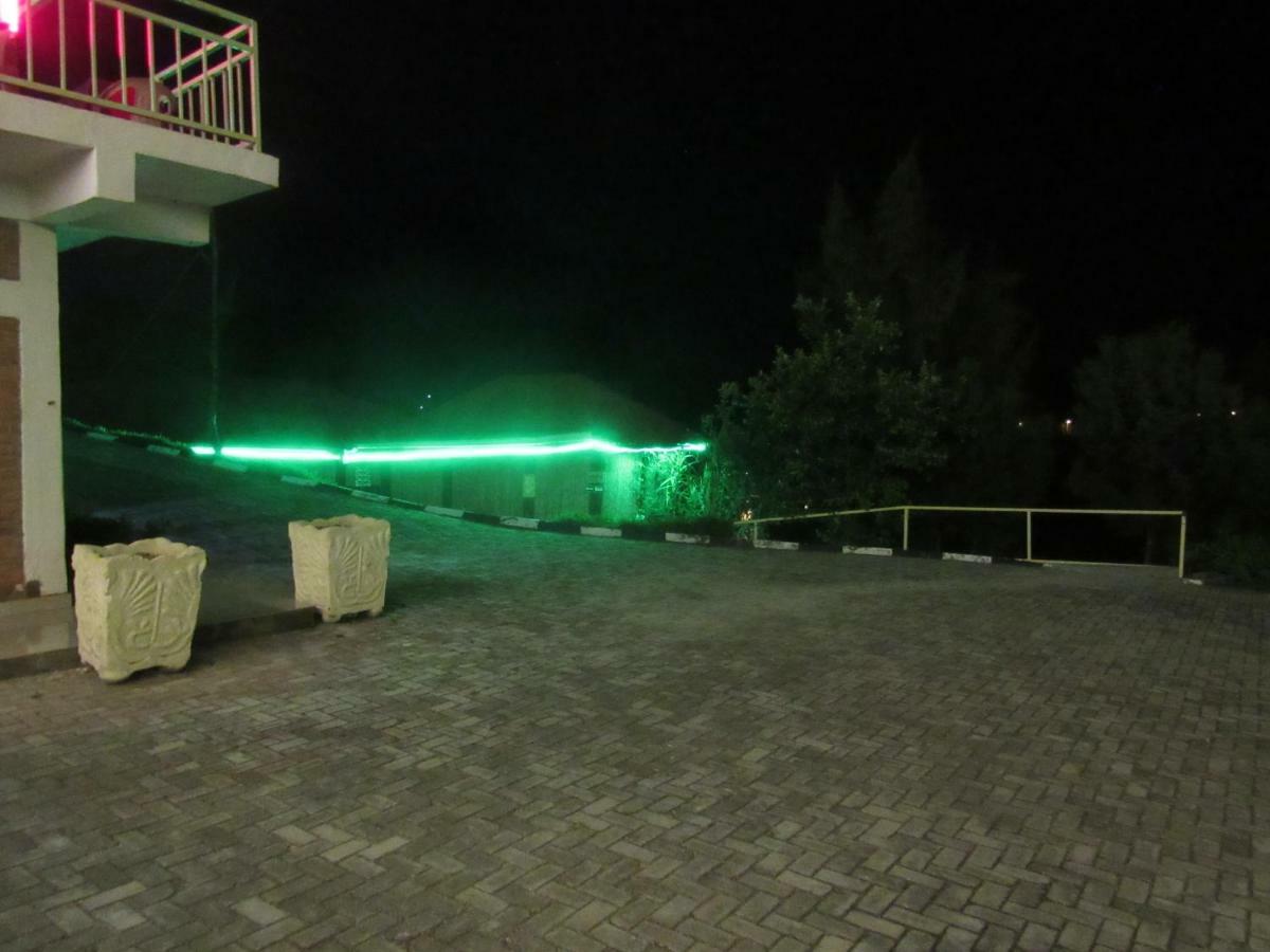 Kibuye Rebero Kivu Resort מראה חיצוני תמונה